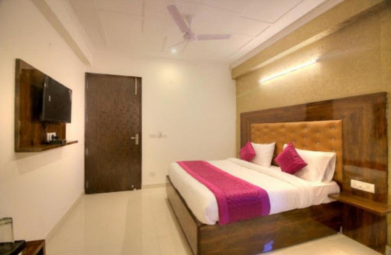 Hotel Ark Avalon- Delhi International Airport Nuova Delhi Esterno foto